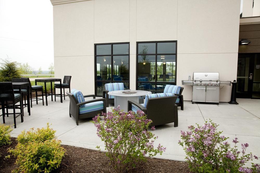 Hampton Inn & Suites Wheeling - The Highlands Triadelphia Exterior photo